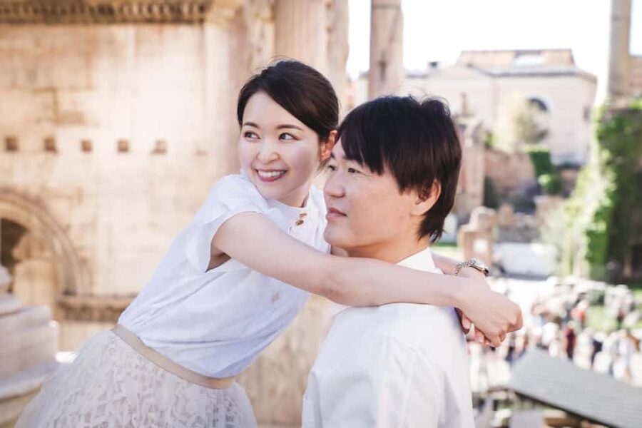 Rome: Couple Photoshoot – Iconic & Romantic - How the session feels in practice