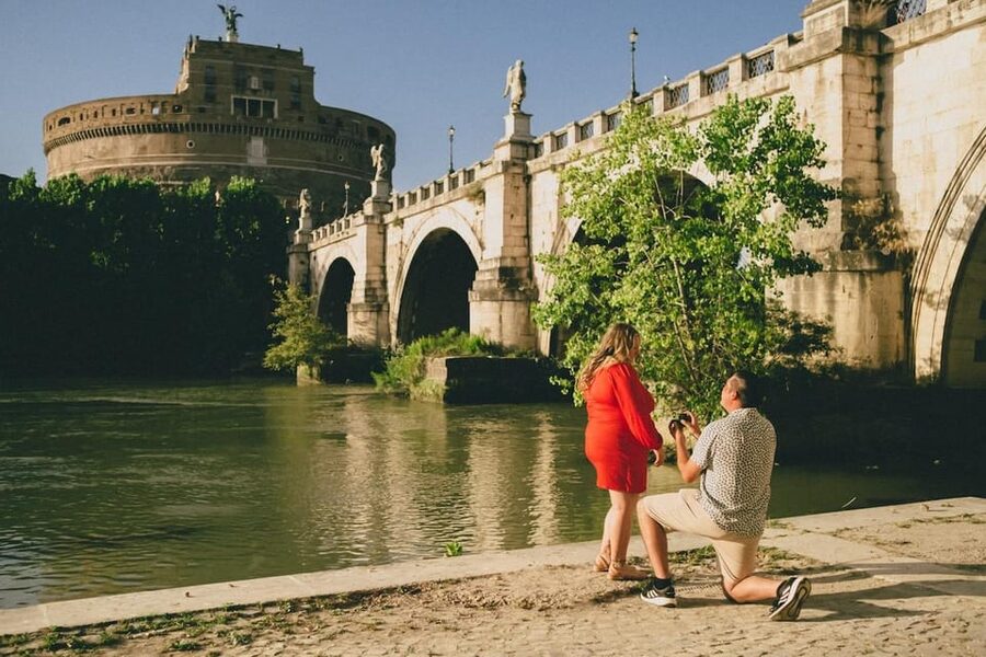 Rome: Personalized Private Couple Photoshoot Experience - What you receive after the camera stops