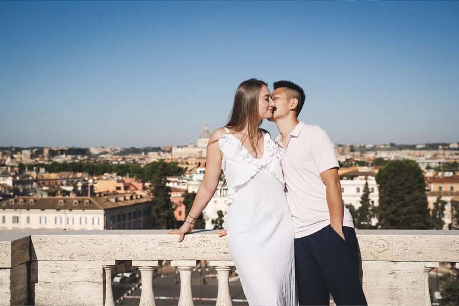 Rome: Romantic Couple Photoshoot at Villa Borghese - Key Points at a Glance