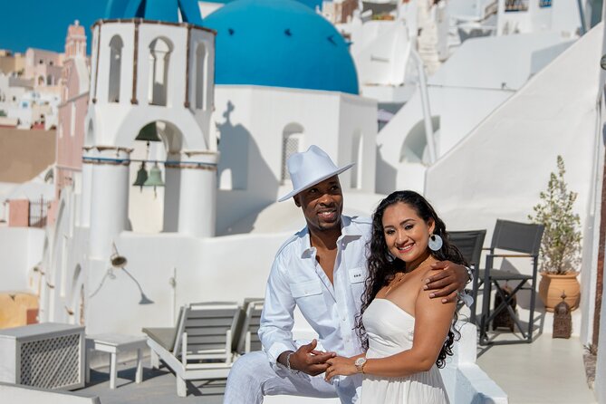 Santorini couple photoshoot with 50 edited photos! - Is $187.06 good value?