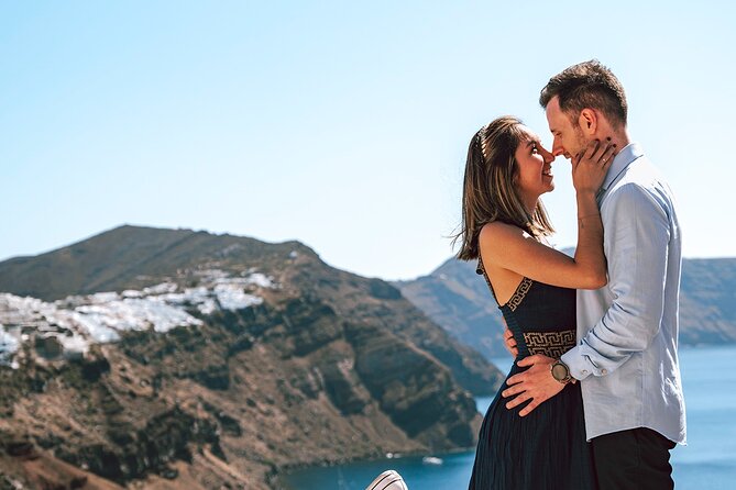 Santorini: Customized Private Photoshoot Walk in Oia - How much ground fits into 45 to 60 minutes