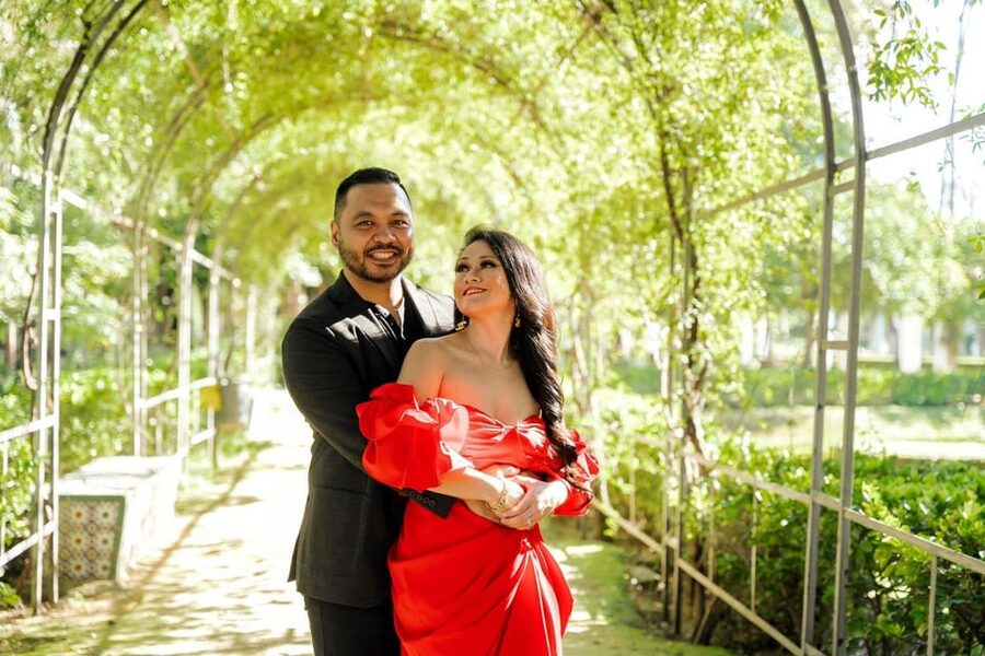 Seville: Romantic photoshoot for Couples - What the One-Hour Time Limit Means