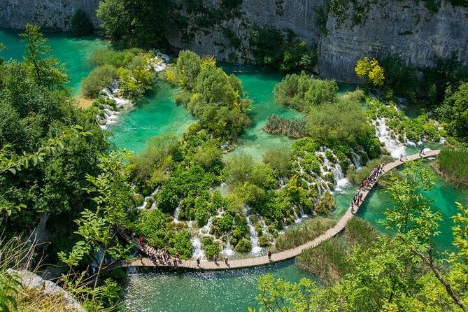 Split to Zagreb or airport Zagreb via Plitvice lakes for singles or couples - A morning departure and a nine-hour road day