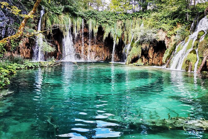 Split to Zagreb or airport Zagreb via Plitvice lakes for singles or couples - Practical details for a smoother visit
