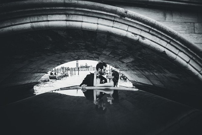 Sunrise Couple Photoshoot Tour - What 70 Edited Photos Really Give You
