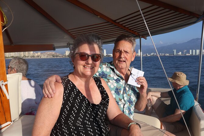 Sunset Sailing for Couples and Small Groups - The crew and the AdaSailing style