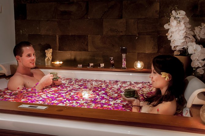 Sweet Dream Couple Treatment by ANJALI SPA - A full 60-minute traditional facial