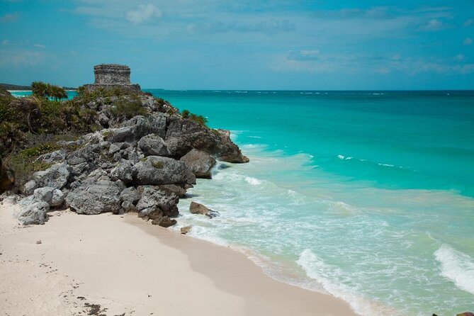 Tulum Photo Session for Couples, Friends, Families & Singles - A Tulum photo shoot built around real direction