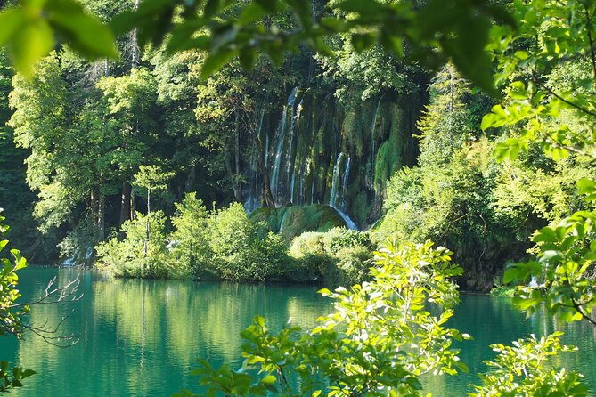 Zagreb airport or Zagreb to Split via Plitvice lakes for singles or couples - Why the driver matters on this route