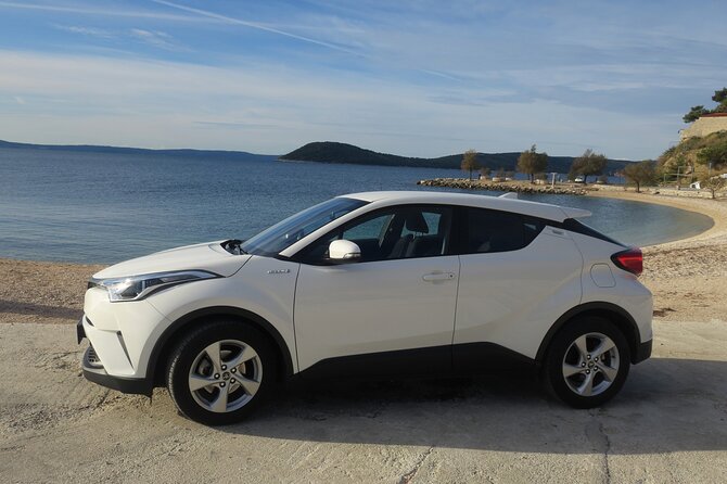 Zagreb airport or Zagreb to Split via Plitvice lakes for singles or couples - The ride in a Toyota C-HR hybrid